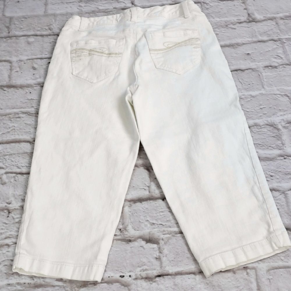 Style &co women's White Capris sz 6P